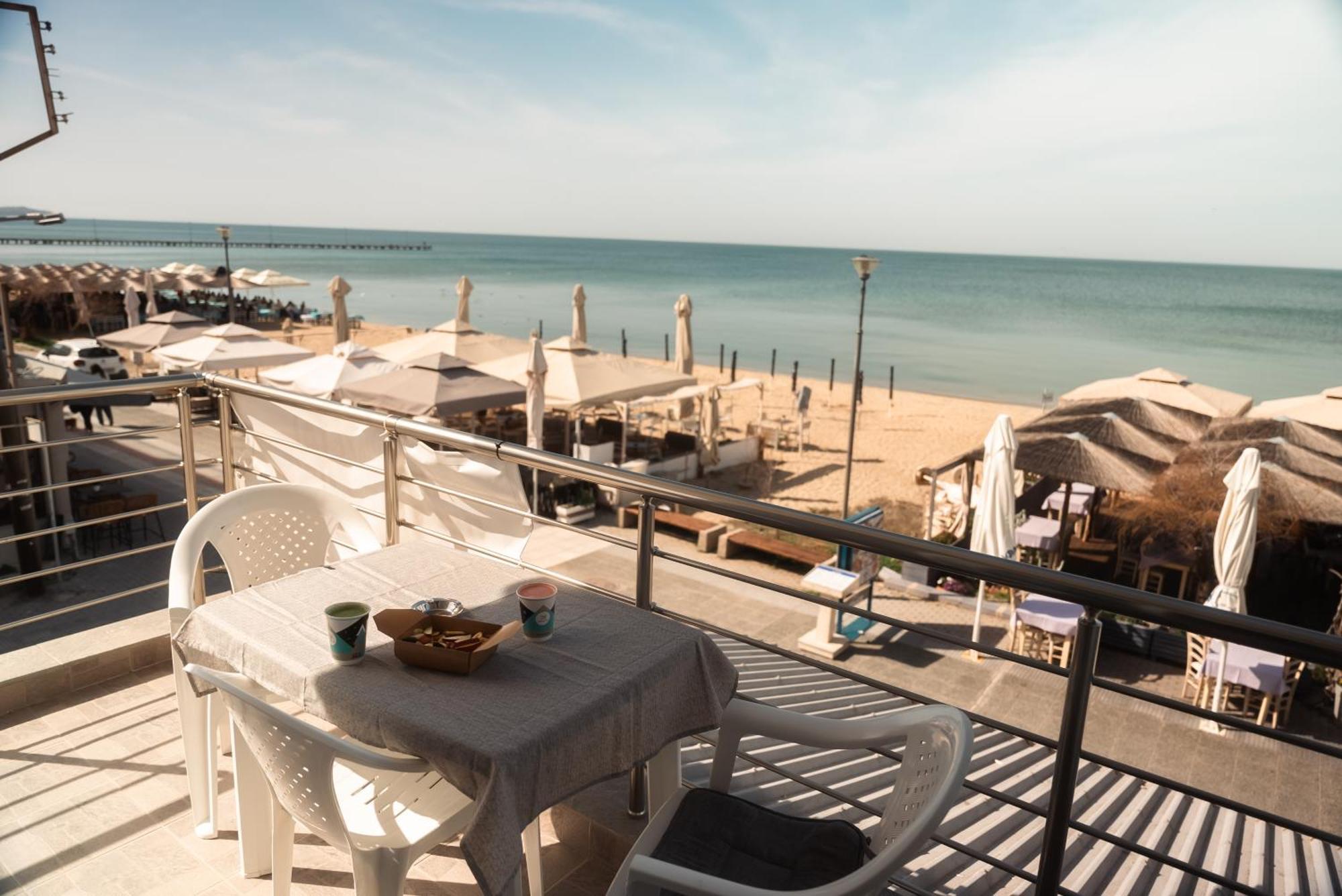Aktis Sea View Studios Peraia  ภายนอก รูปภาพ